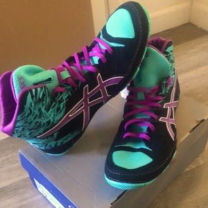 Asics Cael V7.0 wrestling shoe rare color